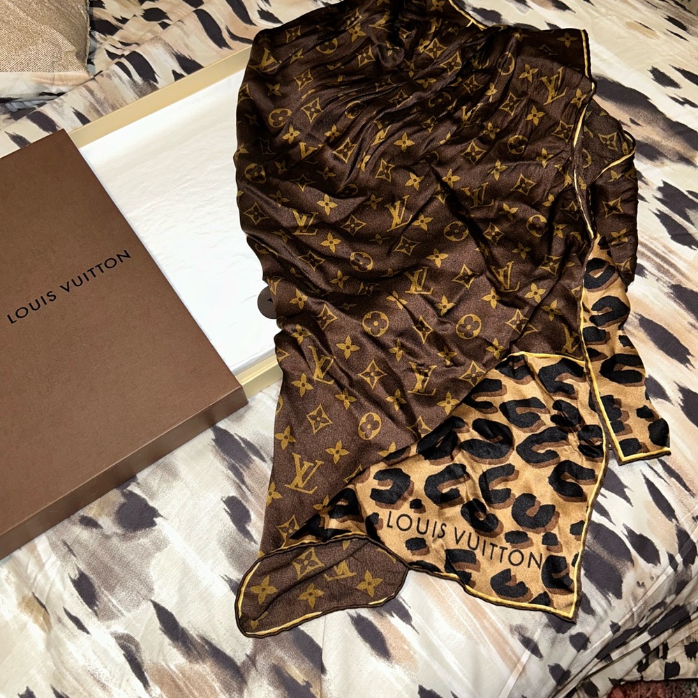 LV Silk Scarve